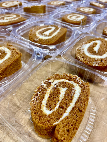 Pumpkin Roll | Slice
